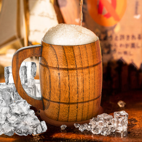 The Creality Falcon "Gift Set: Opener, Coaster, Wood Mug, Keychain, Socks" presents a wooden mug perfect for men. Frothy beer overflows amid ice cubes with a warm-toned background and subtle writing hints.